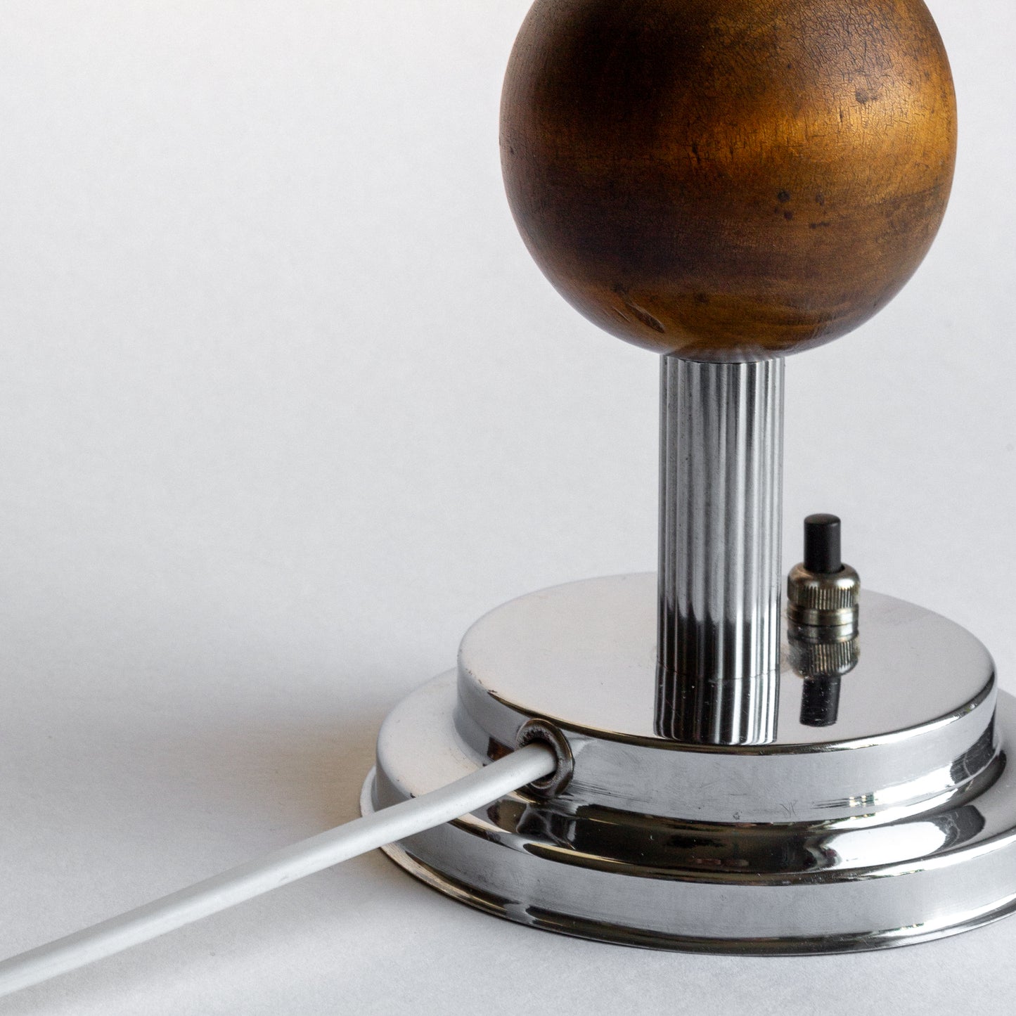 Fluted Funkis Lamp
