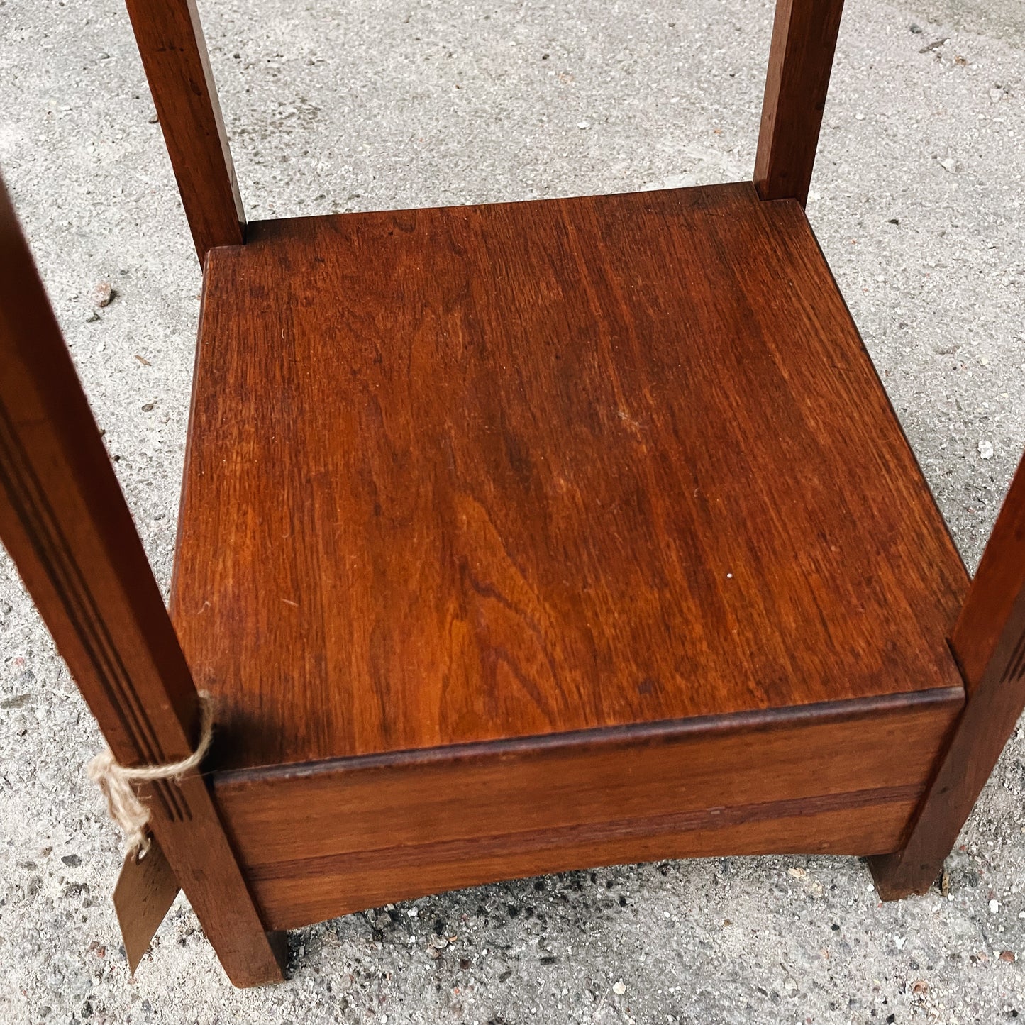 Antique Jugend Pedestal