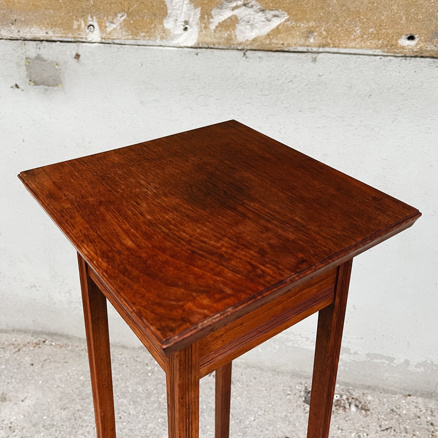 Antique Jugend Pedestal