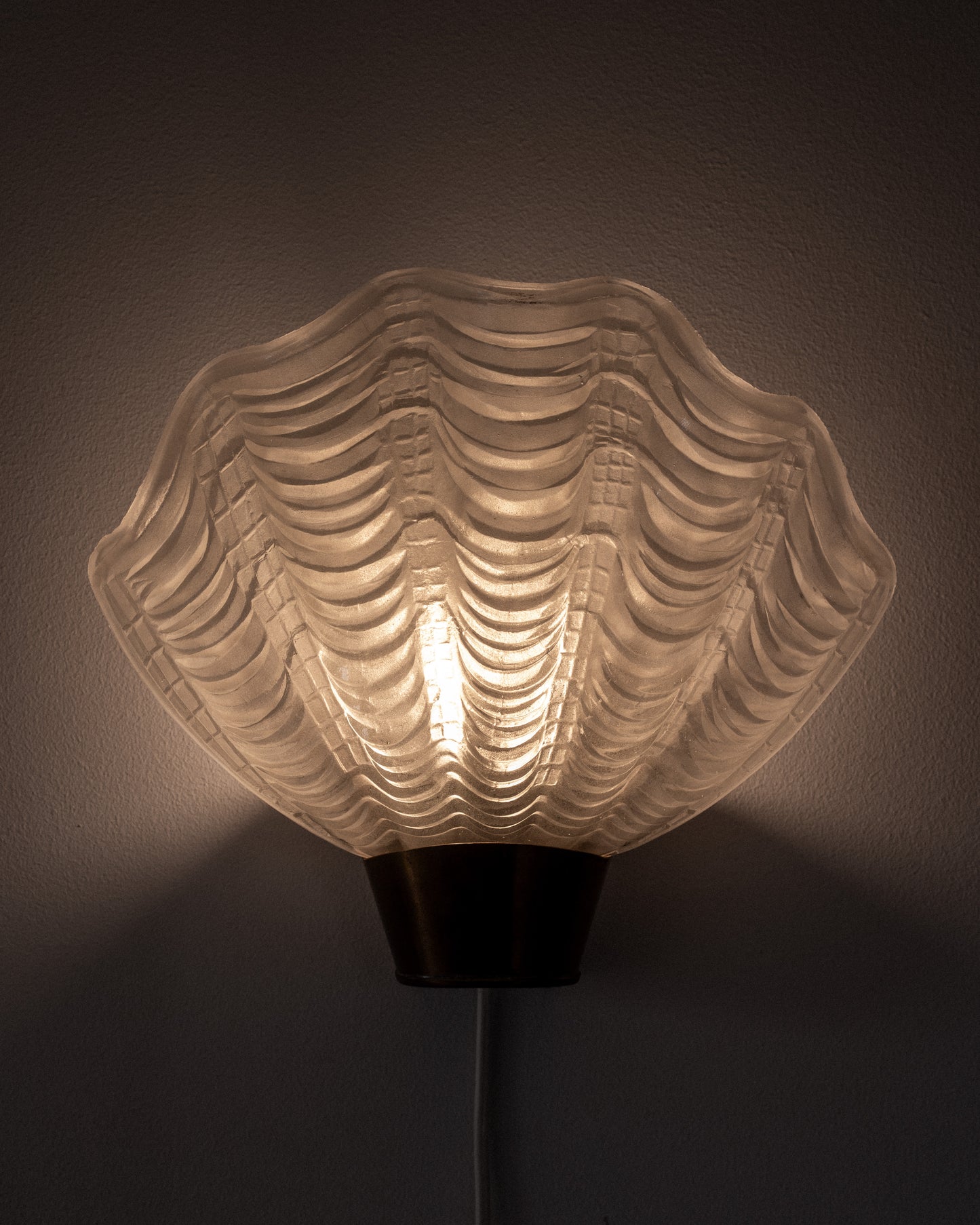 "Coquille" Wall Light, 1940s