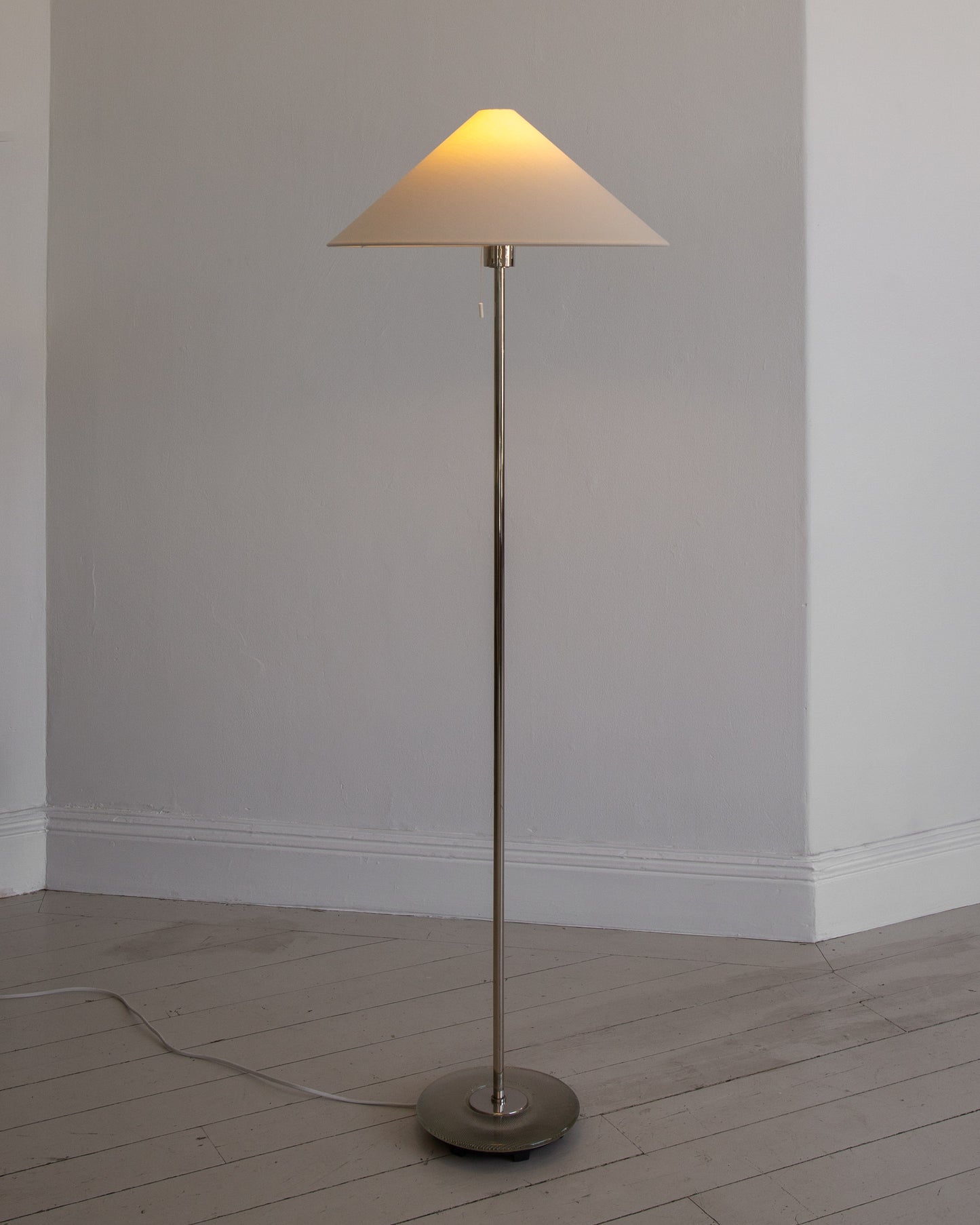 Böhlmarks Chrome Lamp