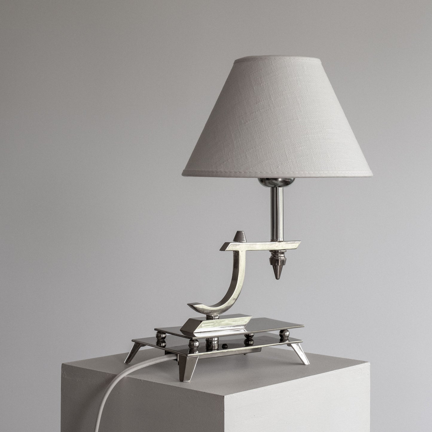 Sculptural Art Deco Lamp