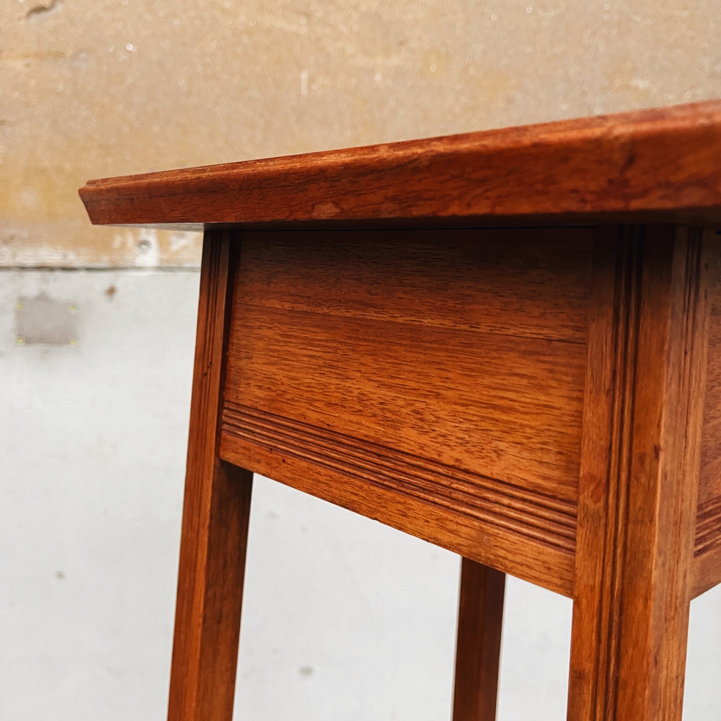 Antique Jugend Pedestal
