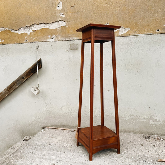 Antique Jugend Pedestal